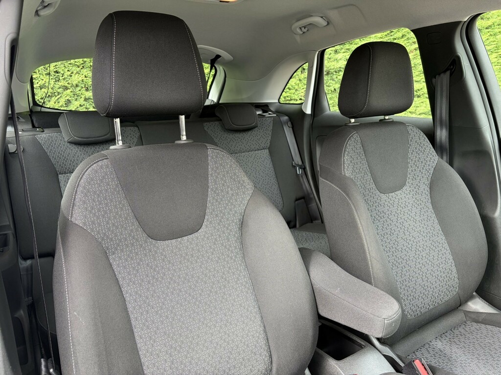 Vauxhall Crossland X Se Red #19