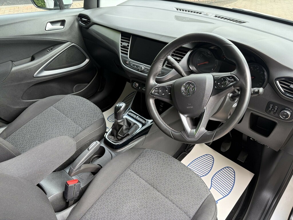 Vauxhall Crossland X Se Red #18