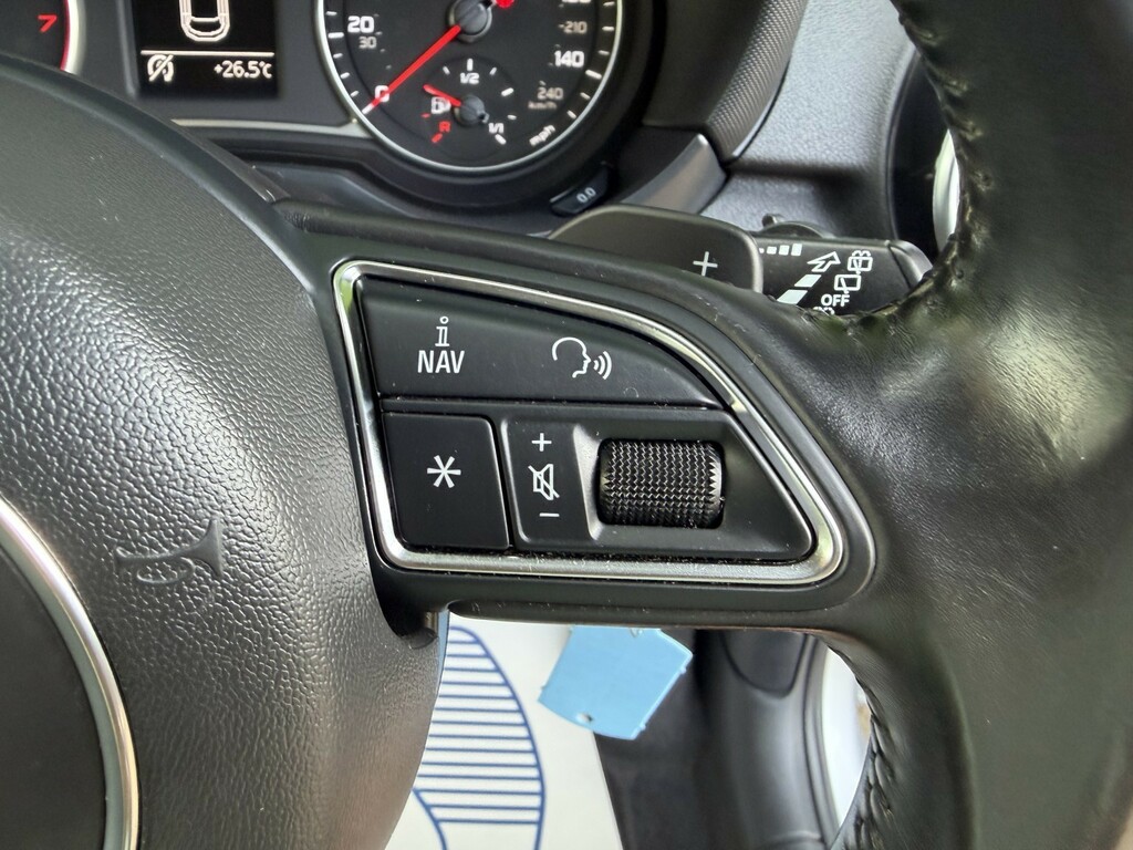 Audi A1 Sportback Tfsi Sport Black #32