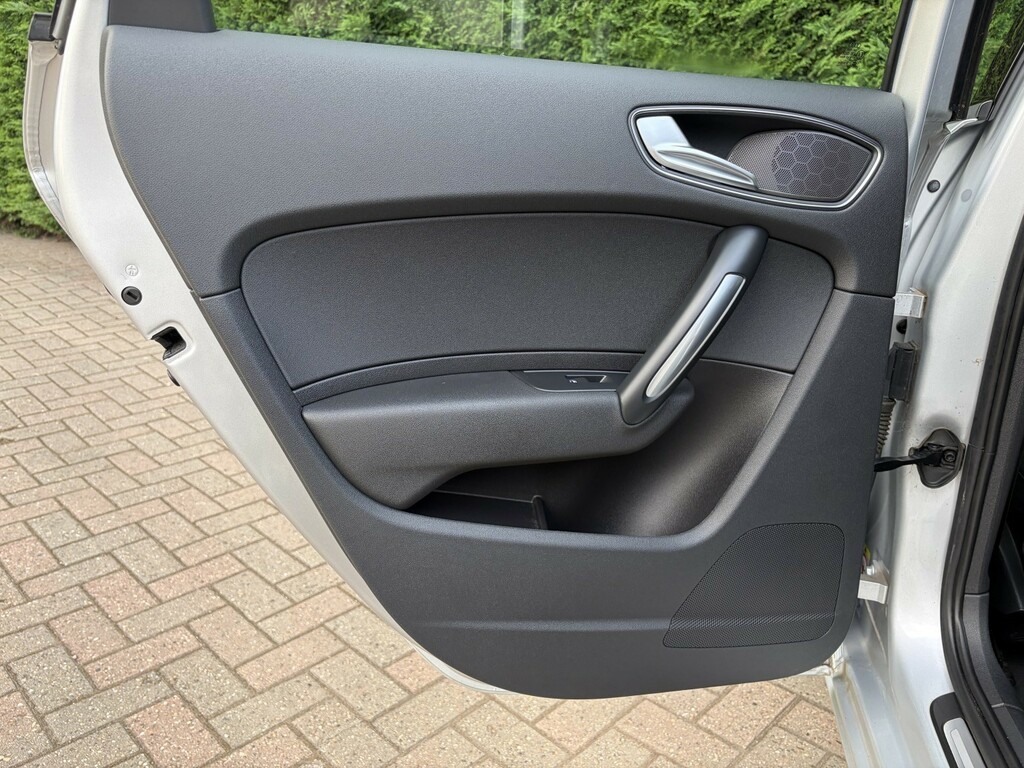 Audi A1 Sportback Tfsi Sport Black #37