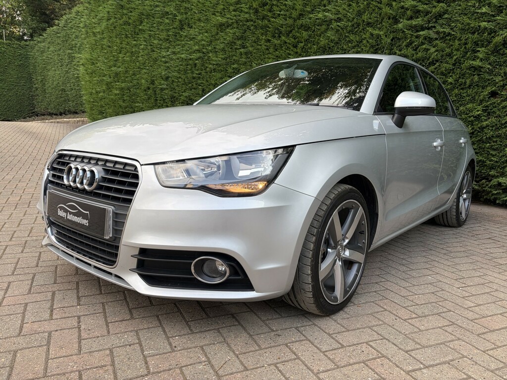 Audi A1 Sportback Tfsi Sport Black #9