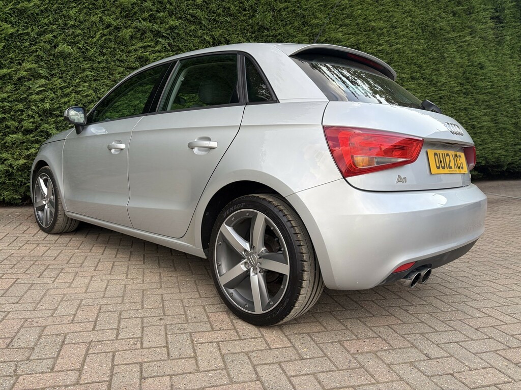 Audi A1 Sportback Tfsi Sport Black #12