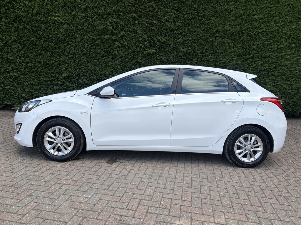 Hyundai I30 1.6 Crdi Blue Drive Se White #5