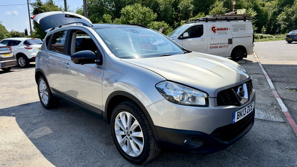Nissan Qashqai 1.6 360 Hatchback 2013 Silver