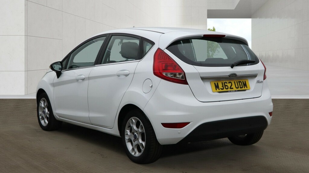 Ford Fiesta 1.2 Zetec 2012 White #5