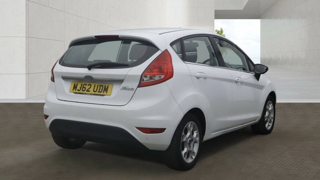 Ford Fiesta 1.2 Zetec 2012 White #4