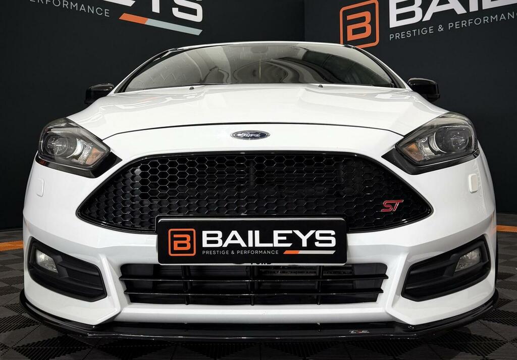 Ford Focus 2.0T Ecoboost St-3 Euro 6 Ss 201565 AF65XCZ White #6