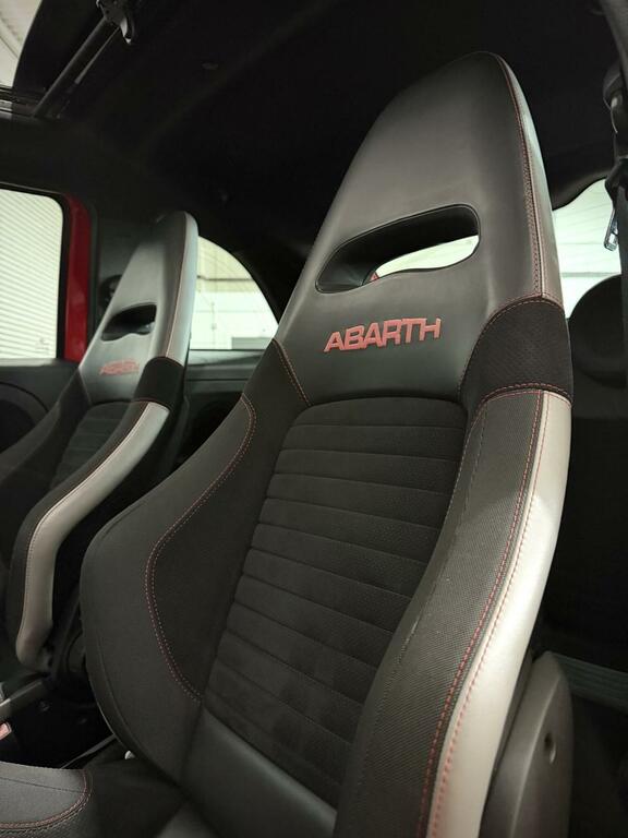 Abarth 595 1.4 T-jet 180 Competizione Black #28