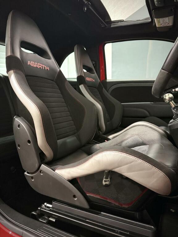 Abarth 595 1.4 T-jet 180 Competizione Black #32