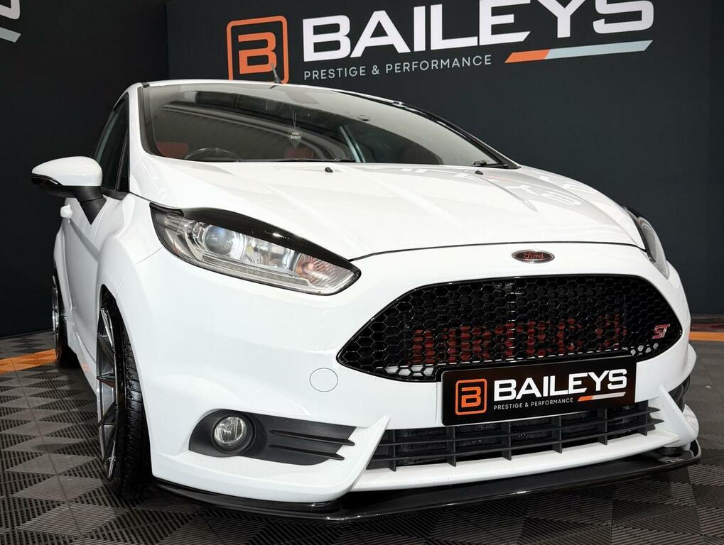 Ford Fiesta 1.6T Ecoboost St-3 Euro 6 White #5