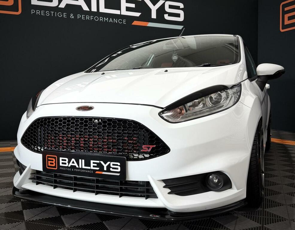 Ford Fiesta 1.6T Ecoboost St-3 Euro 6 White #6