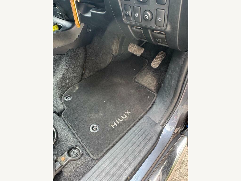 Toyota HILUX 4X4 Active 4X4 D-4d Dcb 2014 Grey #31