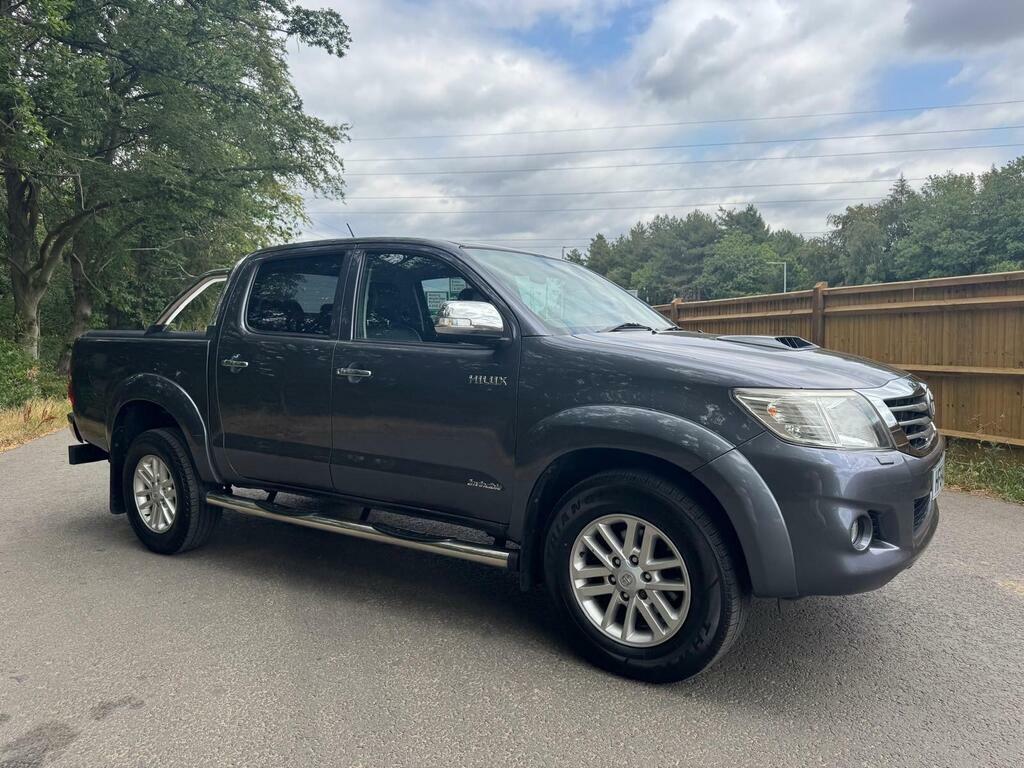 Toyota HILUX 3.0 D-4d Invincible Pickup Double Cab Grey
