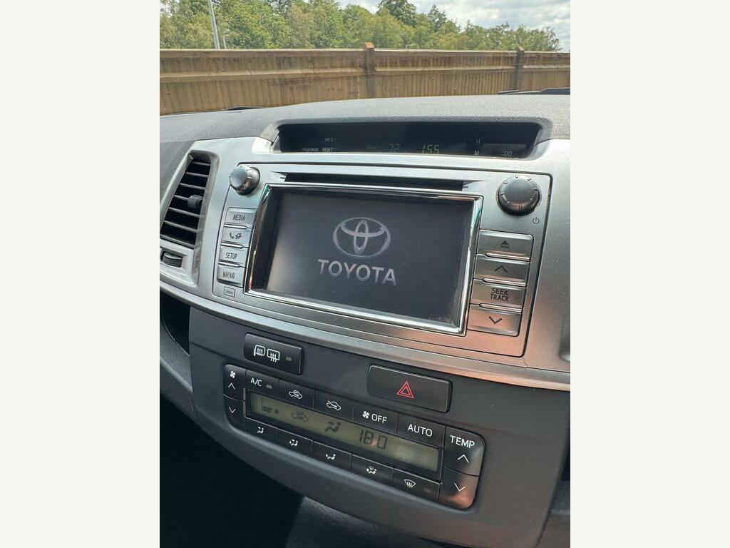 Toyota HILUX 4X4 Active 4X4 D-4d Dcb 2014 Grey #29