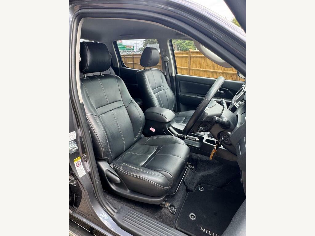 Toyota HILUX 4X4 Active 4X4 D-4d Dcb 2014 Grey #23