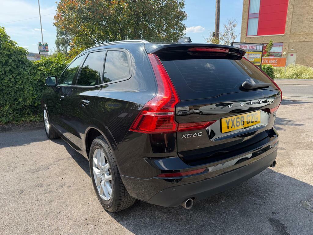 Volvo XC60 2.0 T5 Momentum Awd Euro 6 S S YX68GZG Black #3