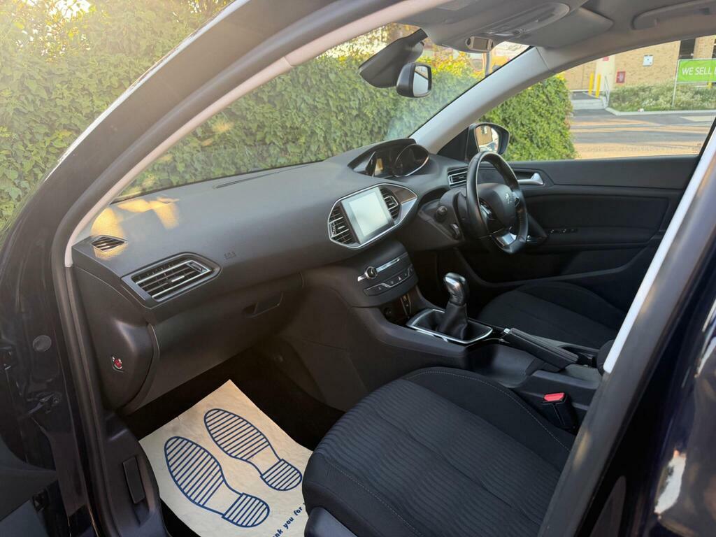 Peugeot 308 SW 1.6 Bluehdi 120 Active White #13