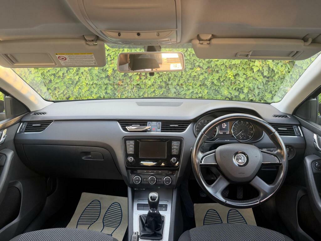 Skoda Octavia Skoda Octavia Elegance Estate. 1.4 Tsi Whi White #13