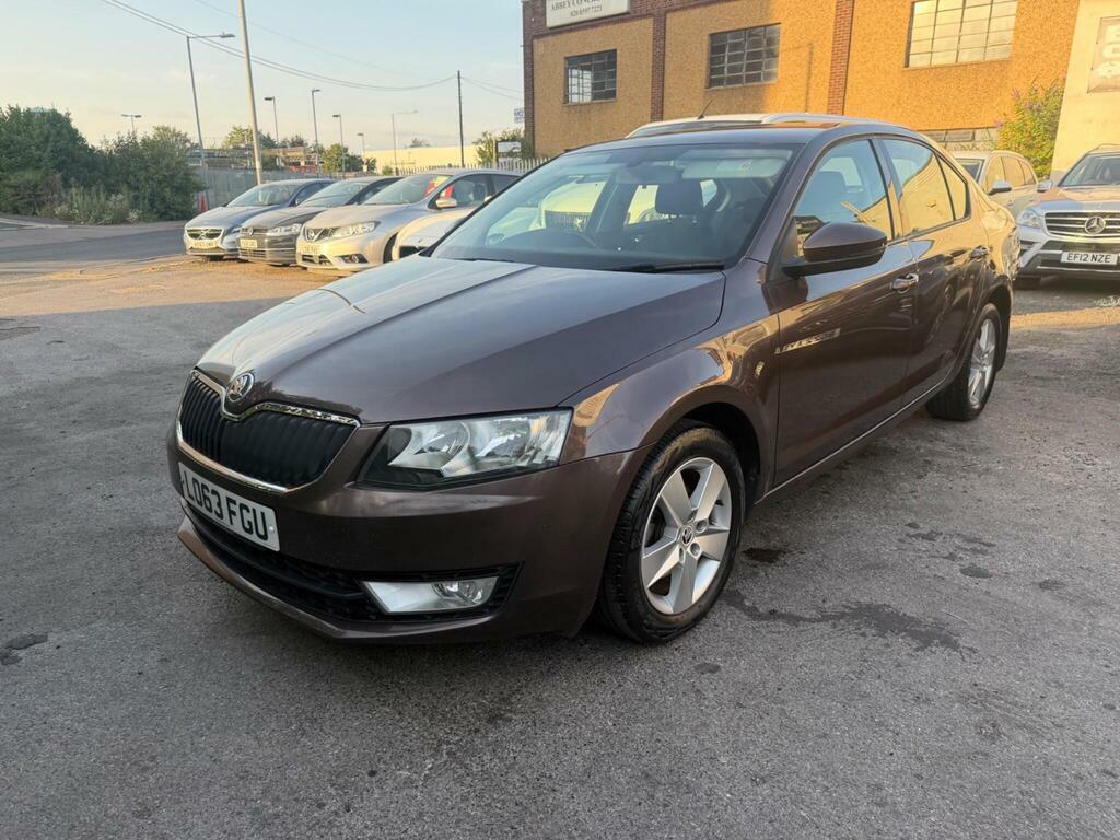 Skoda Octavia Skoda Octavia Elegance Estate. 1.4 Tsi Whi White #20