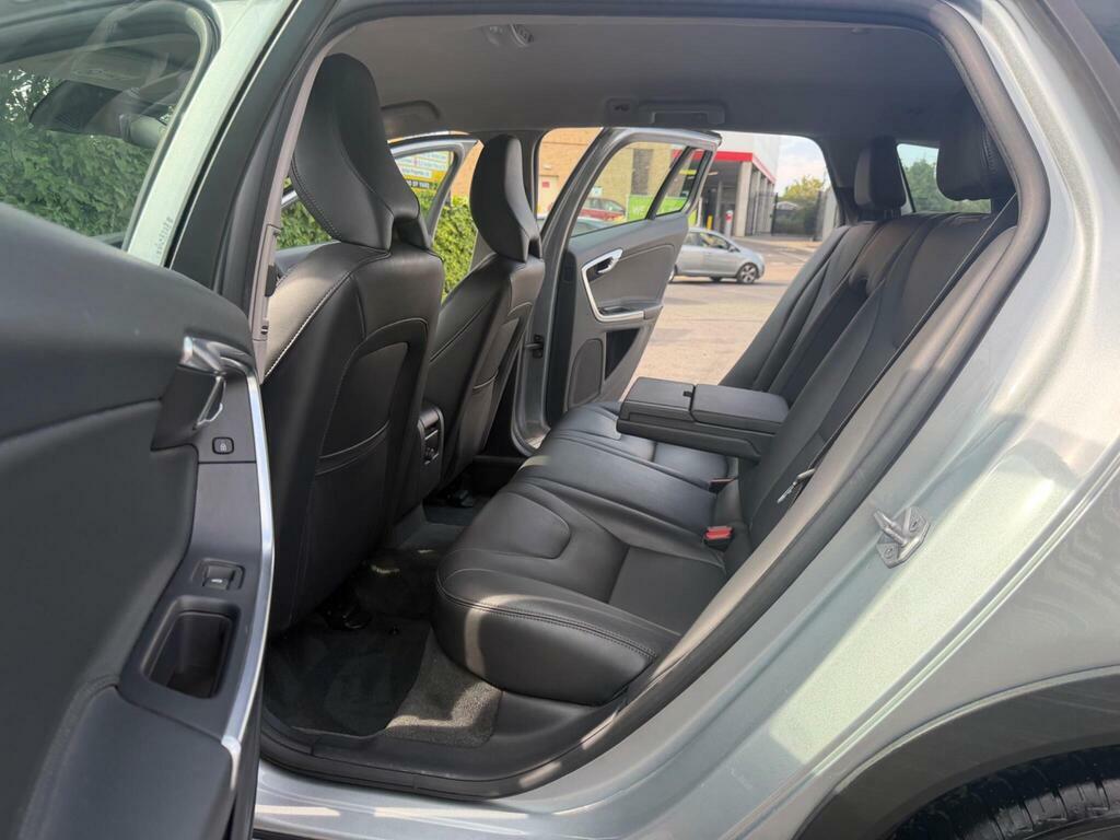 Volvo V60 Cross Country 2.0 D4 Lux Nav Euro 6 Ss Grey #21