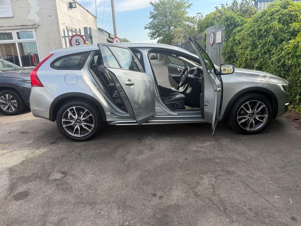 Volvo V60 Cross Country 2.0 D4 Lux Nav Euro 6 Ss Grey #31
