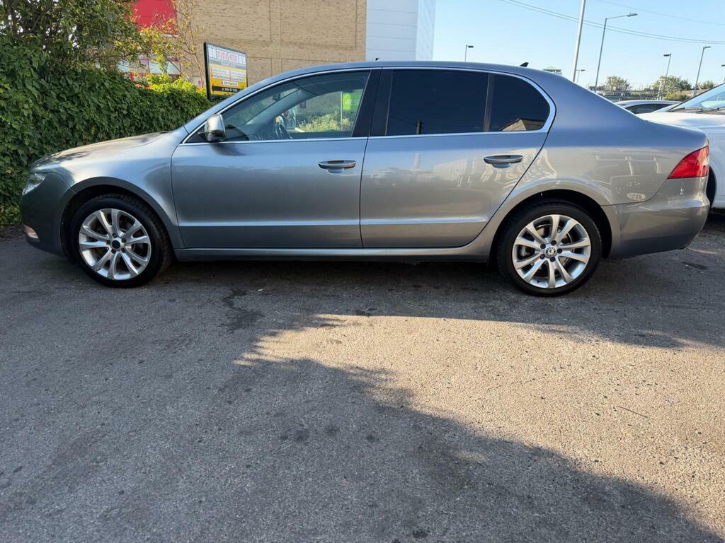 Skoda Superb Elegance Tsi Dsg Silver #40