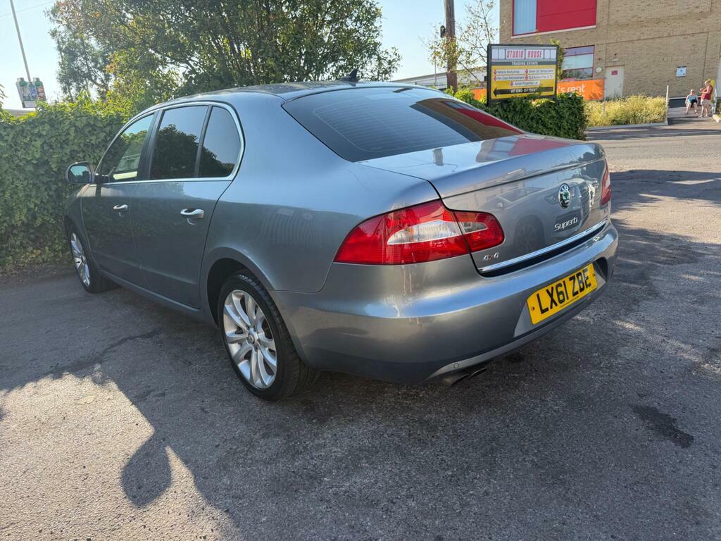 Skoda Superb Elegance Tsi Dsg Silver #37