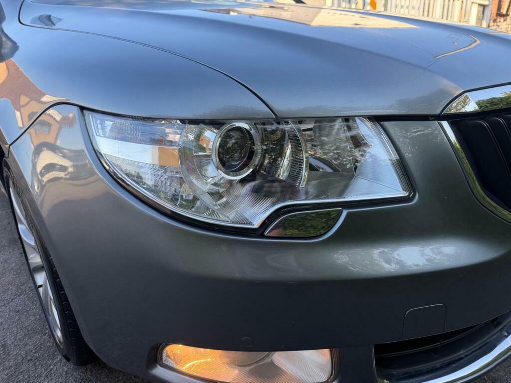 Skoda Superb Elegance Tsi Dsg Silver #18