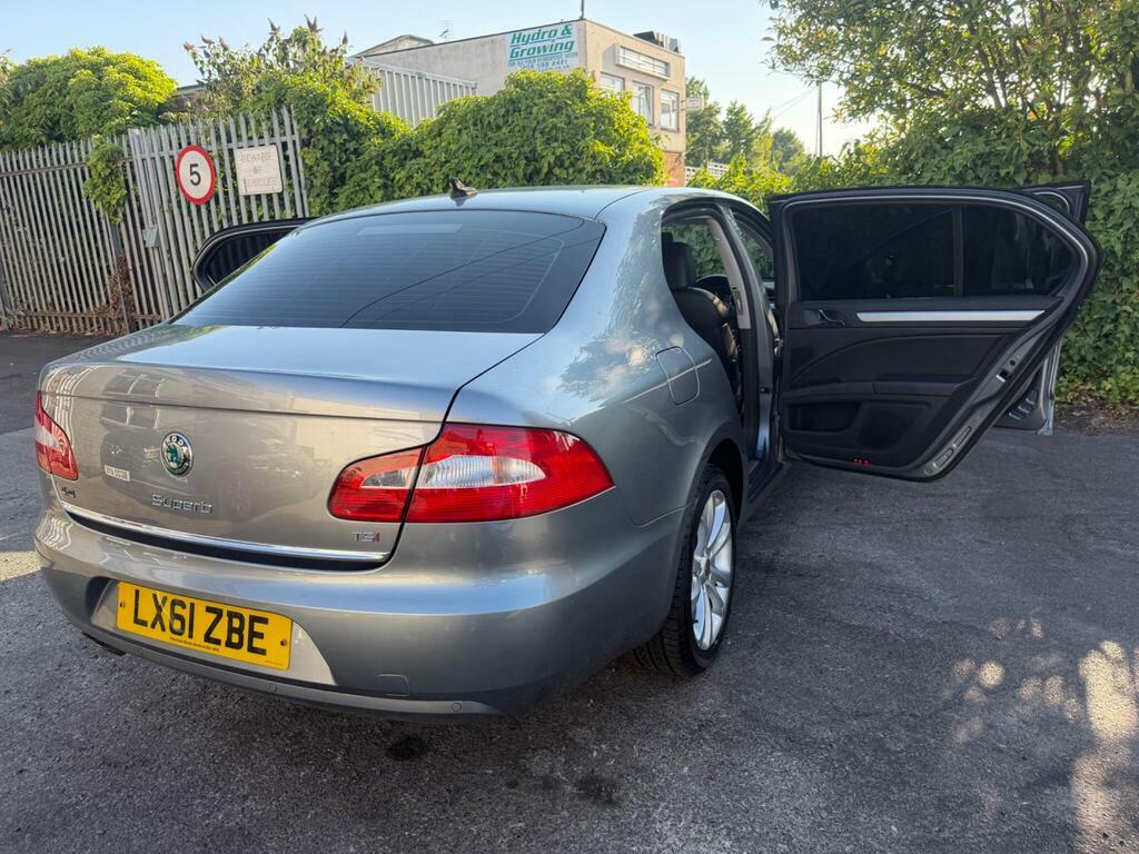 Skoda Superb Elegance Tsi Dsg Silver #32