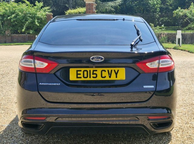 Ford Mondeo 2.0T Ecoboost Titanium Hatchback Black #6