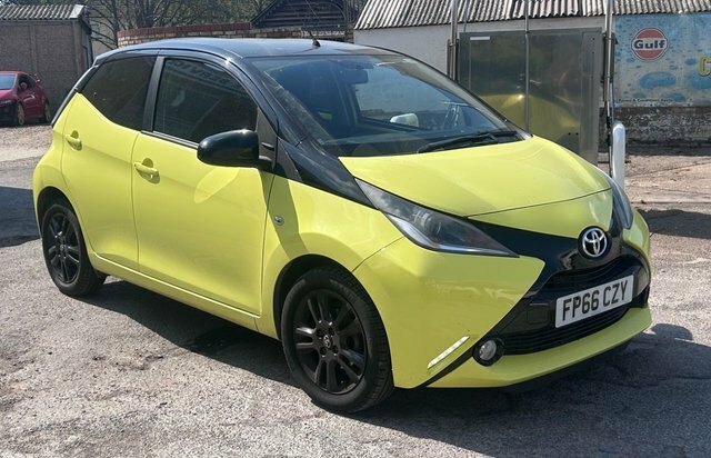 Toyota Aygo 1.0 Vvt-i X-cite 3 Yellow #5