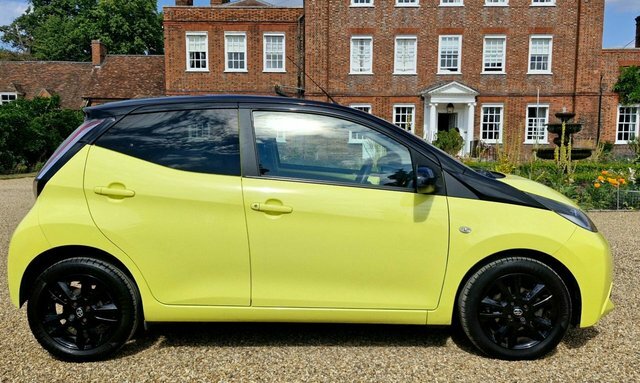 Toyota Aygo 1.0 Vvt-i X-cite 3 Yellow #3