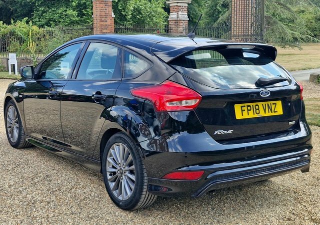 Ford Focus 1.0T Ecoboost St-line Hatchback Black #6