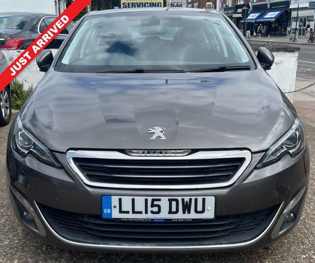 Peugeot 308 1.2 Puretech Allure Hatchback Grey