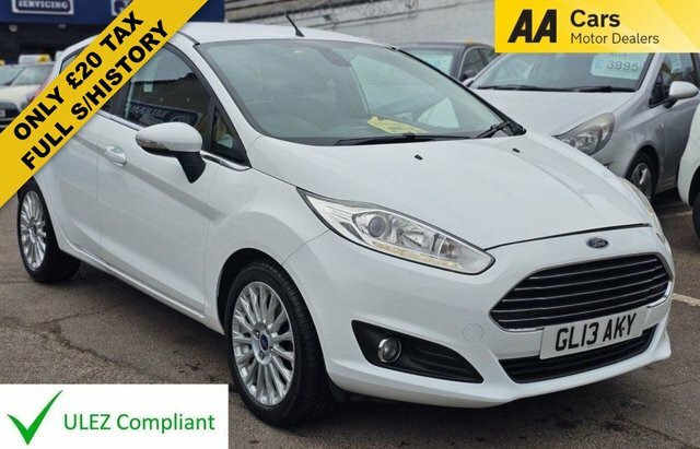 Ford Fiesta 1.0T Ecoboost Titanium Hatchback White