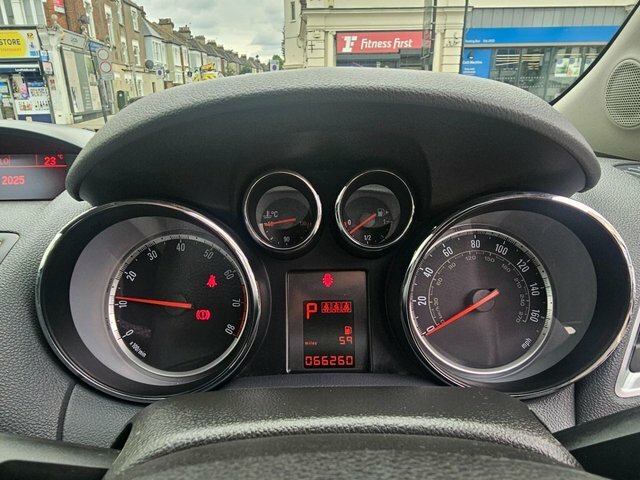 Vauxhall Mokka 1.6 Se Cdti 134 Bhp Silver #15