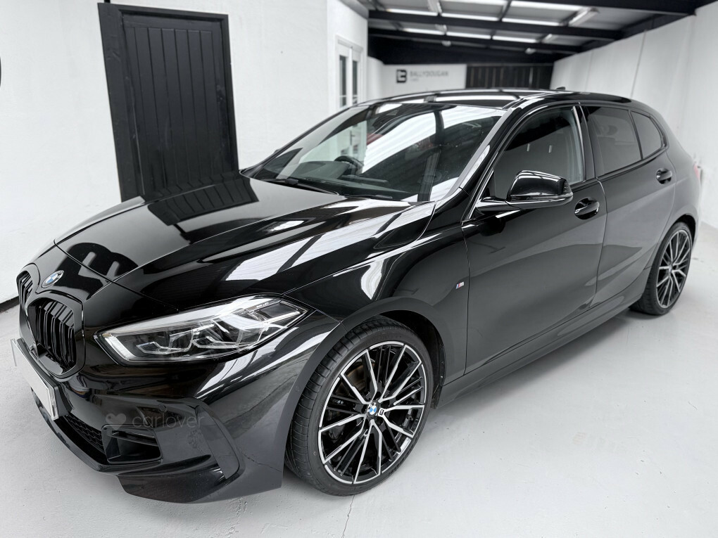 BMW 1 Series 118D M Sport Black #2