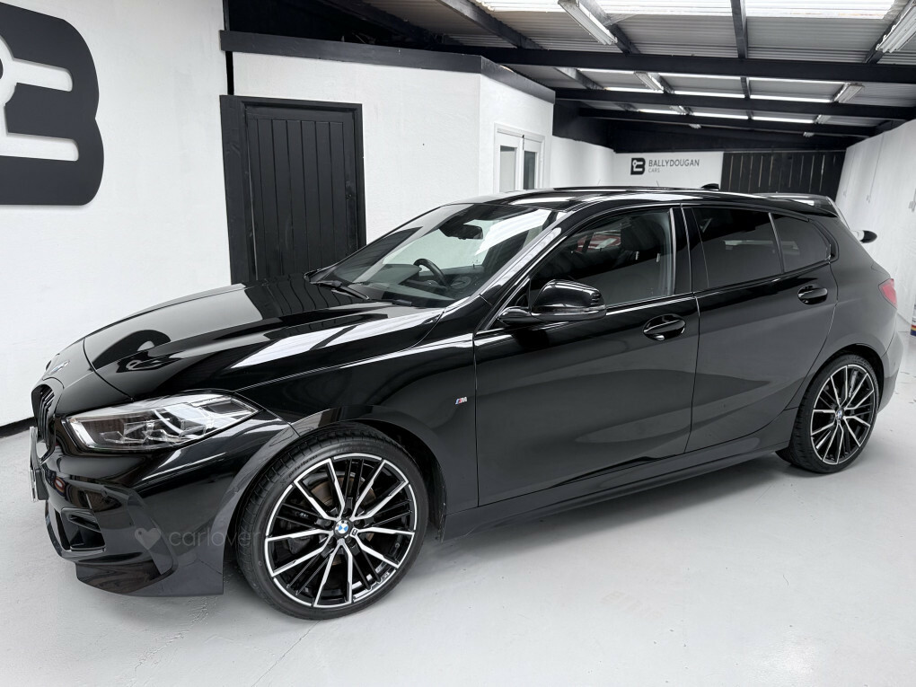 BMW 1 Series 118D M Sport Black #3