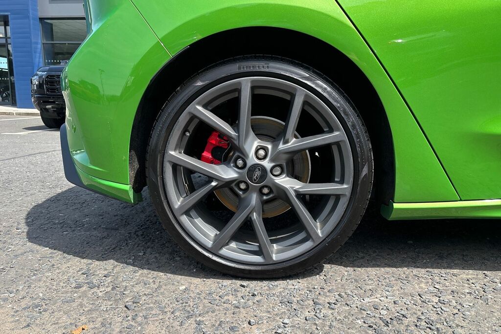 Ford Focus 2.3T Ecoboost 280Ps St In Mean Green With 34K Pe Green #6