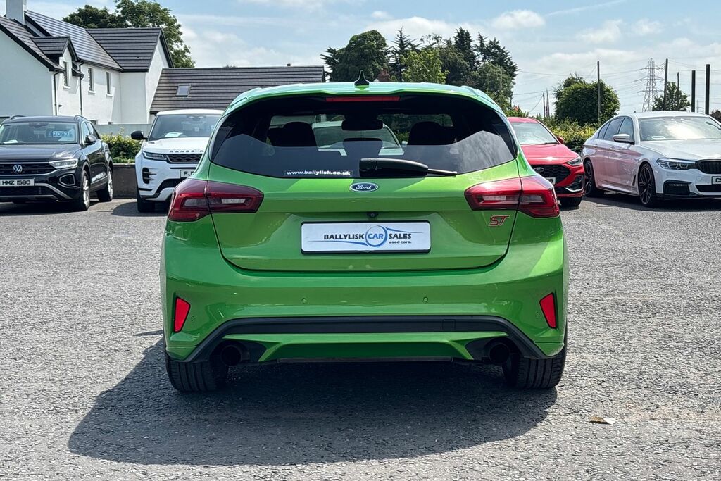 Ford Focus 2.3T Ecoboost 280Ps St In Mean Green With 34K Pe Green #5