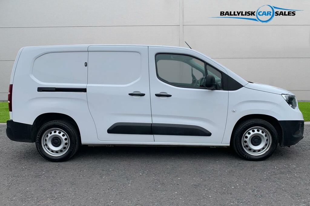 Vauxhall Combo 1.5 Turbo D 2300 Prime Panel Van L2 H1 In White Wi White #3