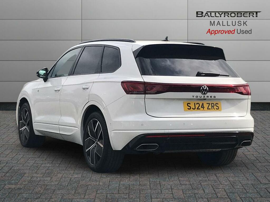 Volkswagen Touareg 3.0 V6 Tdi 4Motion 286 Black Edition Tip SJ24ZRS White #2