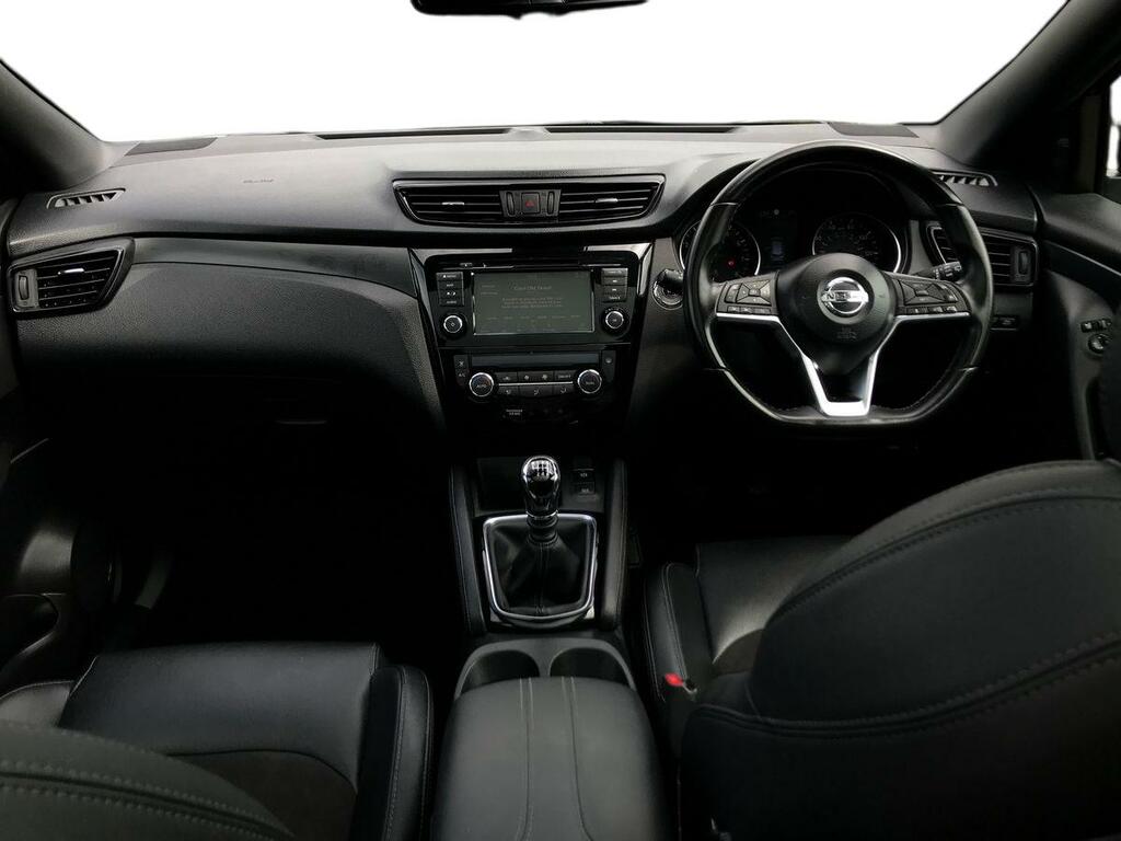 Nissan Qashqai 1.3 Dig-t 160 N-tec ESZ4177 Black #4