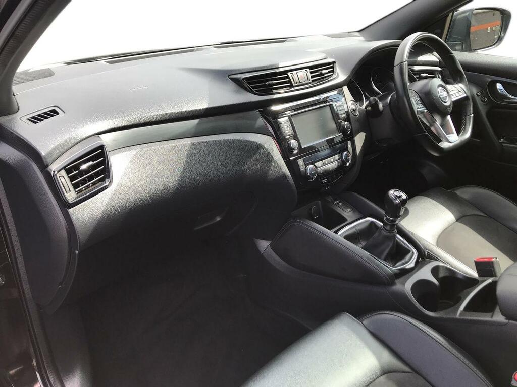 Nissan Qashqai 1.3 Dig-t 160 N-tec ESZ4177 Black #5