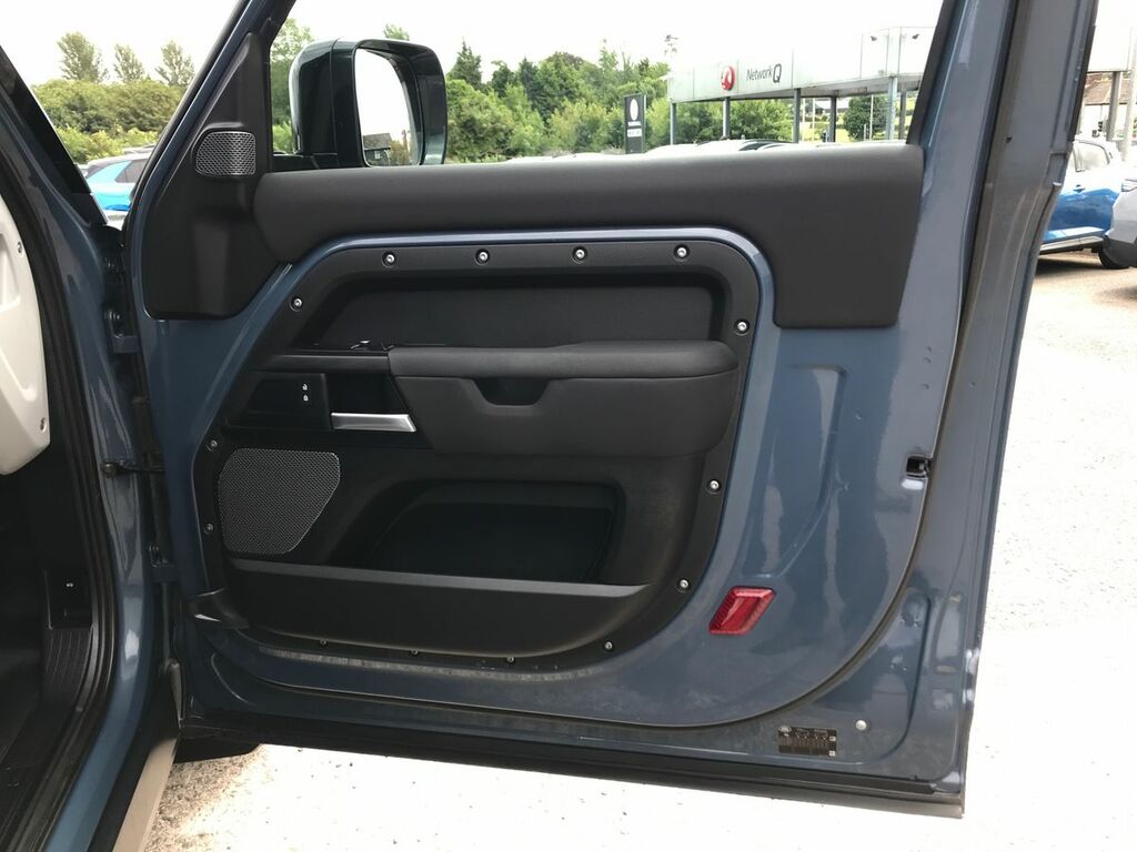 Land Rover Defender 2.0 S 300 Bhp Blue #16