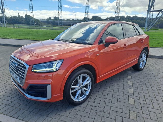 Audi Q2 Tfsi Cod 35 S SV19ARG Orange