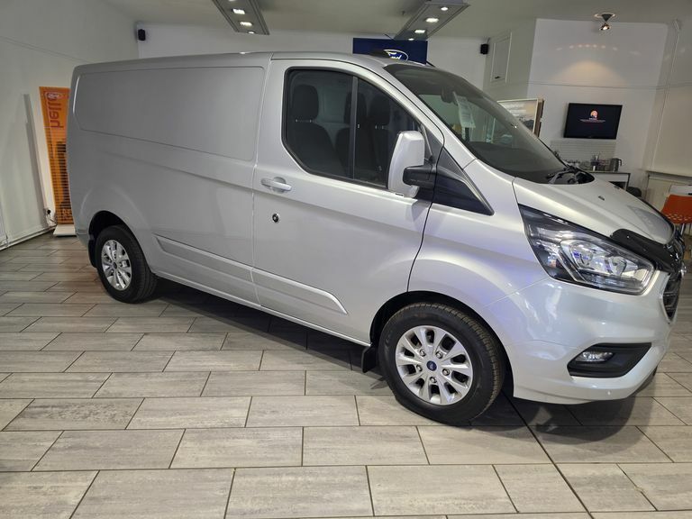 Ford Transit Custom 2.0 Ecoblue 130Ps Low Roof Limited Van NA20CZC Silver #3