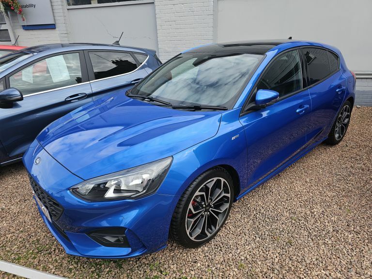 Ford Focus 1.0 Ecoboost 125 St-line X Blue