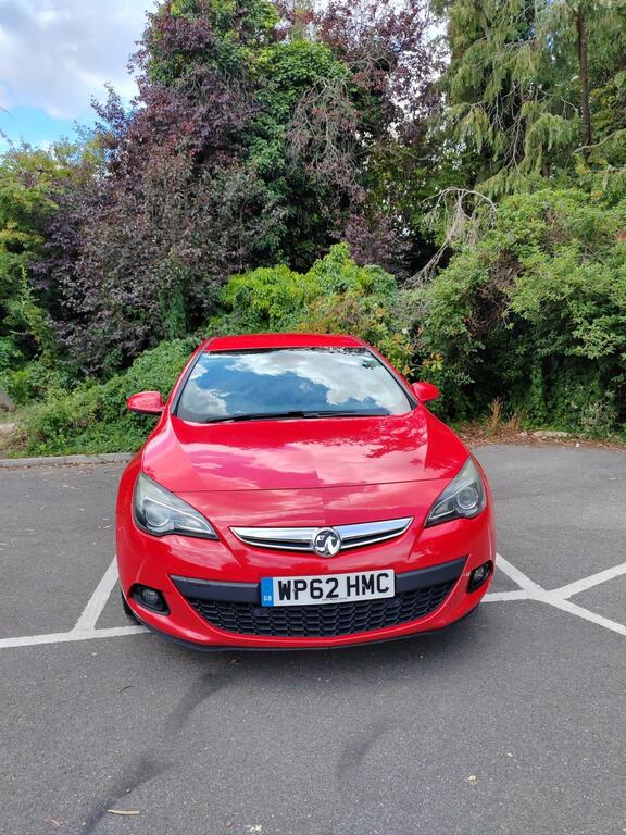 Vauxhall Astra GTC 1.4T Sri Euro 5 Red #5