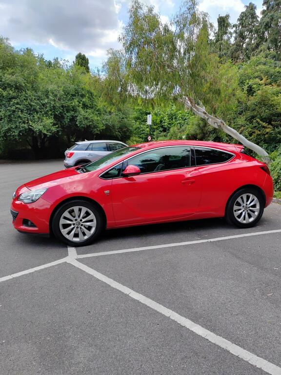 Vauxhall Astra GTC 1.4T Sri Euro 5 Red #4